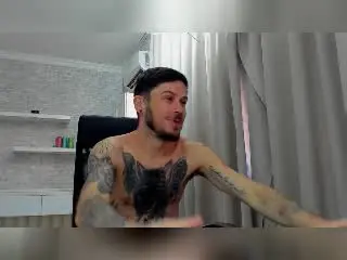 Xlovecam Adult Webcams of JonahShaw