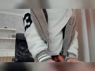 Xlovecam Nude Webcam of JonahShaw
