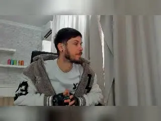 Xlovecam Free Live Porn of JonahShaw