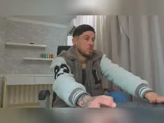 Xlovecam Adult Webcam of JonahShaw