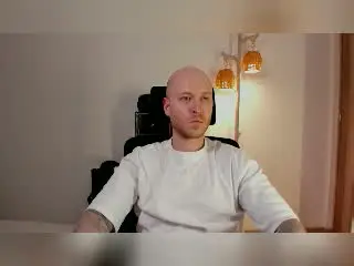 Xlovecam Free Live Porn of AdamMeyer