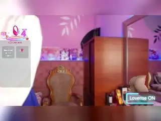 Xlovecam Sex Cam of EimyFlorian