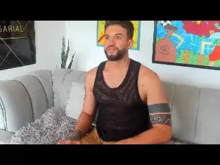 Xlovecam Nude Webcam of JordanPhillip