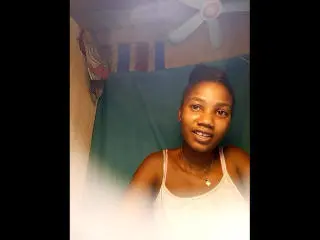 Xlovecam Live Porn of Maronah