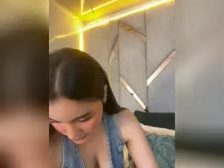 Xlovecam Nude Webcam of MiiaPalmer