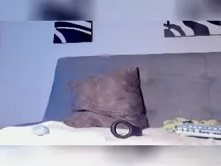 Xlovecam Nude Webcam of DrakeWit