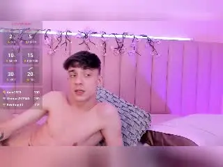 Xlovecam Best live sex cam show of SecretLoversVIP