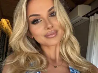 Xlovecam Private Sex Chat of CorneliaDesire
