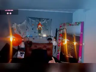Xlovecam Best live sex cam show of SamantaMature69