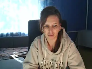 Xlovecam Live Sex Cam of LoveisHt