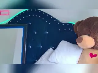 Xlovecam Watch Live Sex Cams of ShofiaWett