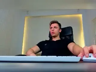 Xlovecam Watch Live Sex Cams of KellenWest