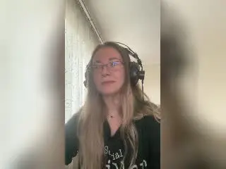 Xlovecam Live Sex of Meeranda