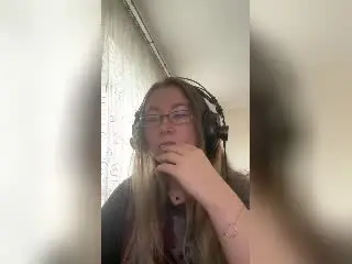 Xlovecam Sex Cam of Meeranda