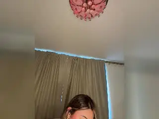 Xlovecam Watch Live Sex Cams of SofieWhite