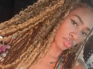 Xlovecam Live Sex of MissNahomi
