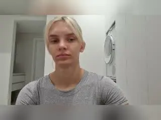 Xlovecam Best Webcam of ErmelindaFlowers