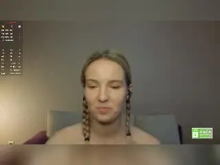 Xlovecam Watch Live Sex Cams of NicoleSpritzer