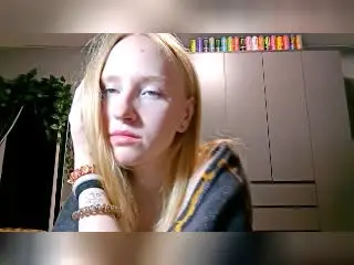 Xlovecam Adult Video Chat of NievesLamanna