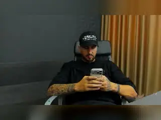 Xlovecam Free Porn Cam of LoganStroud