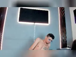 Xlovecam Live Sex of SexSauvage69
