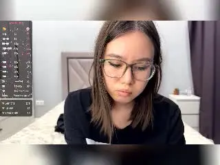 Xlovecam Live Porn of EmelineLattig