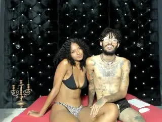 Xlovecam Adult Webcams of JeniferandBenn