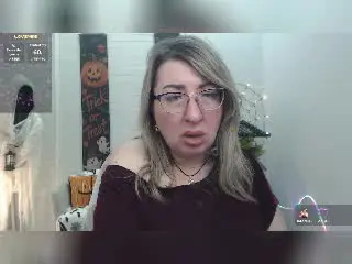 Xlovecam Sex Chat of HelenEnigma