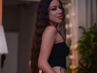 Xlovecam Sex Cam of AlaraMyst