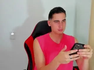 Xlovecam Sex Cam of Ryanlevys