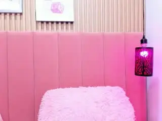 Xlovecam Sex Chat of HannaThorne