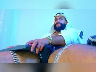 Xlovecam Sex Chat of TahielFoster