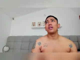 Xlovecam Private Sex Chat of EroticXSins