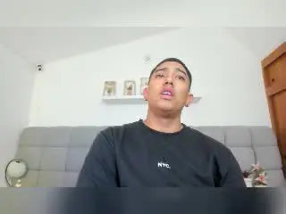 Xlovecam Free Live Porn of EroticXSins