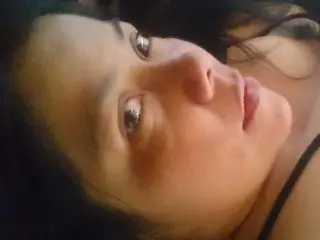 Xlovecam Nude Webcam of MirandaMilf69