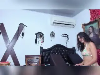 Xlovecam Best live sex cam show of BelindaAndCristal
