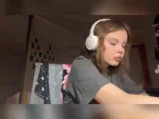 Xlovecam Best live sex cam show of CheliaFloerke