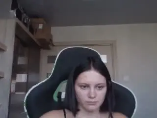 Xlovecam Free Live Porn of Nikksi