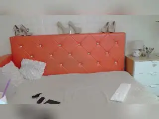 Xlovecam Watch Live Sex Cams of IrisIrs