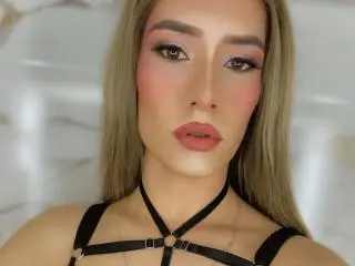 Xlovecam Adult Webcam of CamiiNiieves