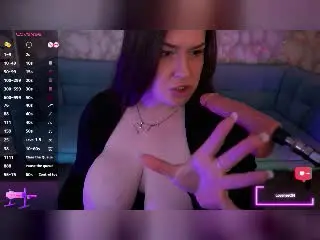 Xlovecam Nude Webcam of AliceOfWonderss