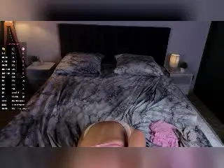 Xlovecam Free Porn Cam of KellyCowling