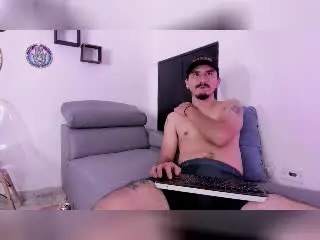Xlovecam Free Porn Cam of EmmaAndRick