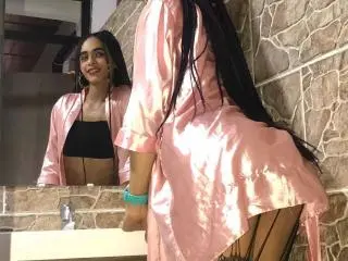 Xlovecam Sex Chat of SexyHannaD