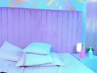 Xlovecam Private Sex Chat of NaiaSanders