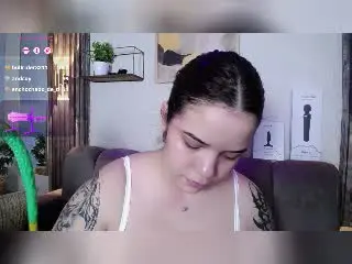 Xlovecam Free Porn Cam of AryButty