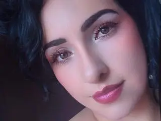 Xlovecam Free Live Porn of LuluFrancaise