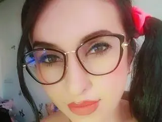 Xlovecam Adult Video Chat of LuluFrancaise