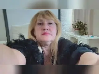 Xlovecam Adult Webcams of EmmaEllison