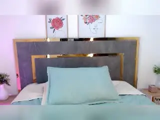 Xlovecam Sex Chat of Miababee